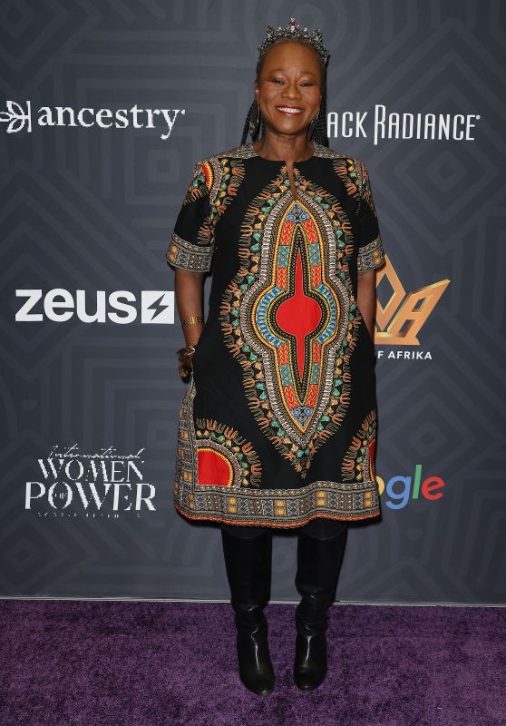 Tina McKinnor Attends Heirs of Afrika Awards 2024