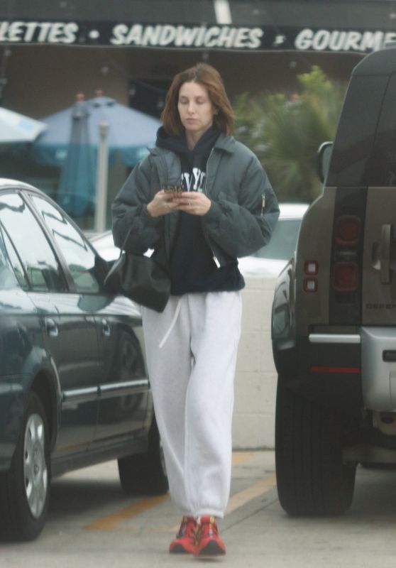 Whitney Port Seen Visiting Cannabis Dispensary in Los Angeles [11-26-2024]