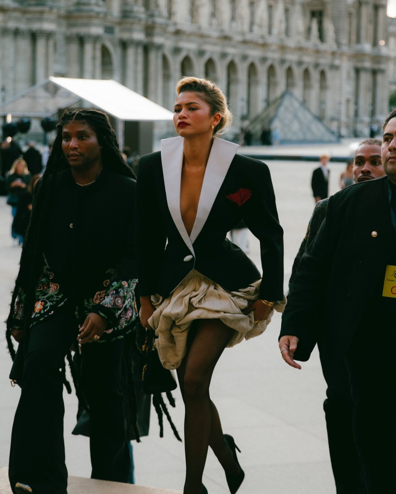 zendaya-at-louis-vuitton-paris-fashion-week-10-2024-7.jpg (1280×1599)