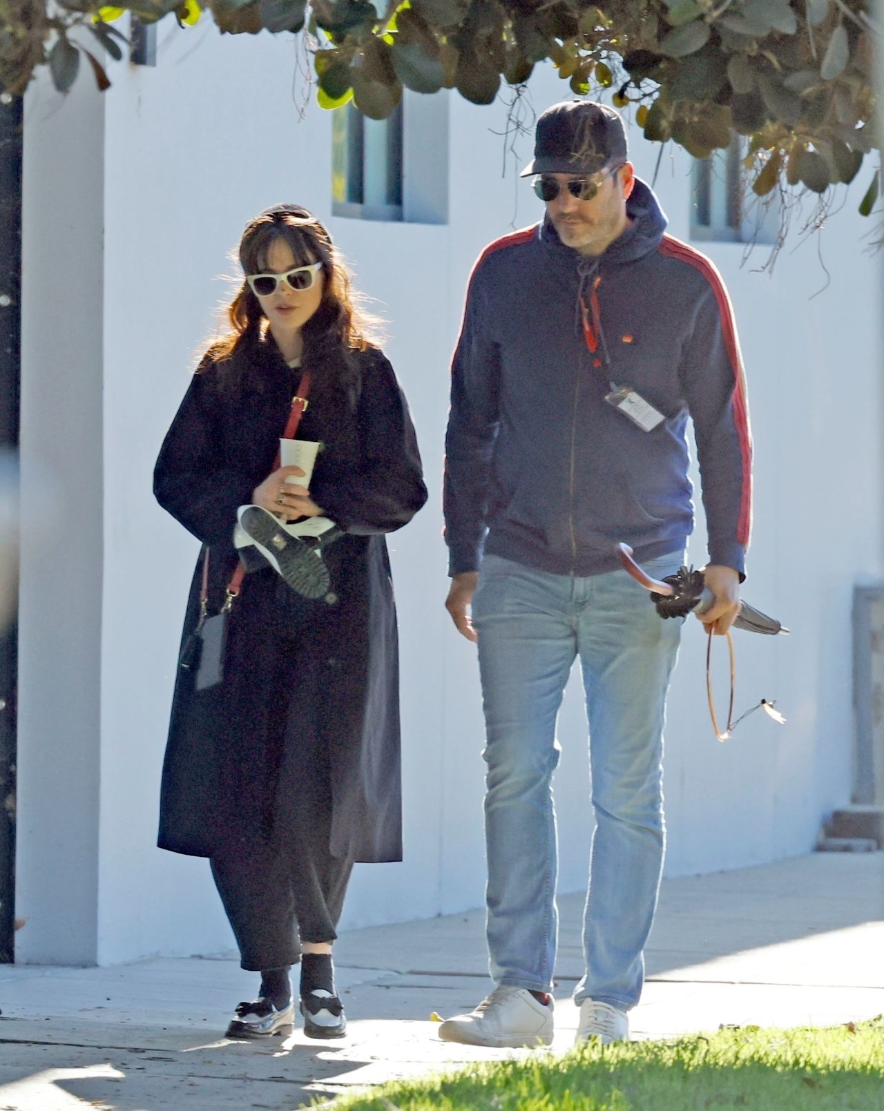 Zooey Deschanel and Jonathan Scott Purrfectly in Sync for Halloween in