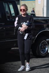 Amy Poehler All Smiles on Her Way to Pilates Class - 12.07.2024