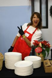 Anne Ramsay Spreads Holiday Cheer at LA Mission 12.20.2024