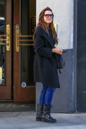 Brooke Shields Smiles While Christmas Shopping in Beverly Hills - 12.10.2024