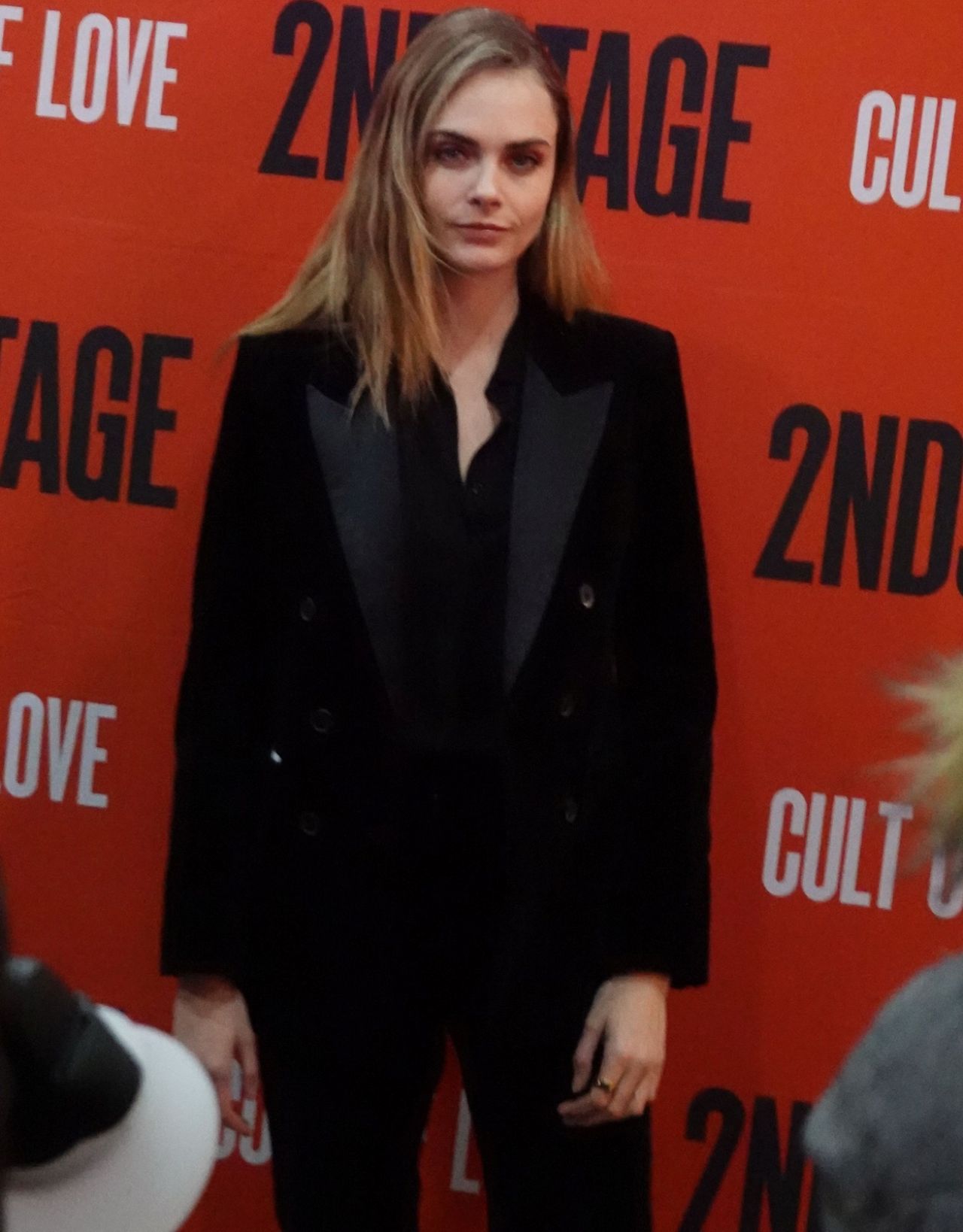 cara-delevingne-at-cult-of-love-broadway-opening-2.jpg (1280×1638)