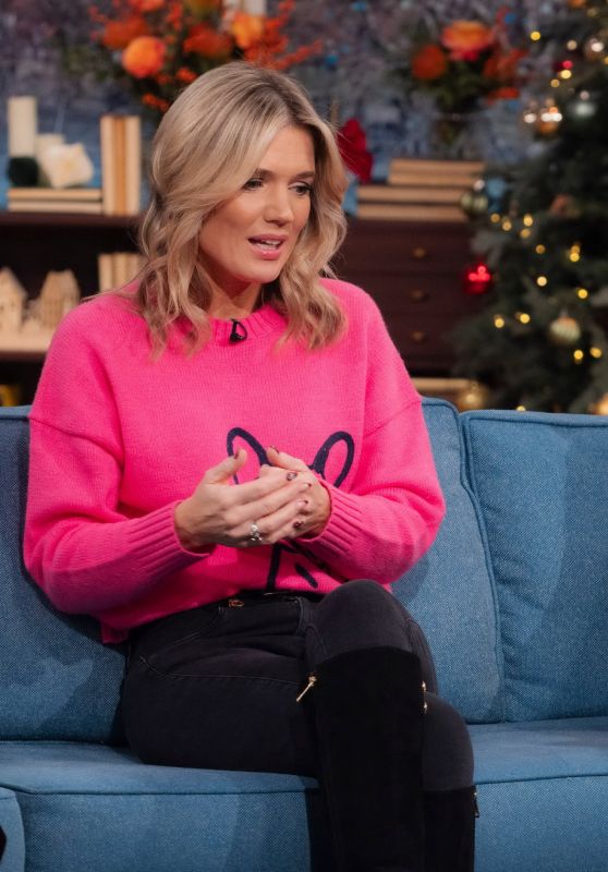 Charlotte Hawkins and Kris Glover Discuss Dog Behavior on This Morning 12-11-2024