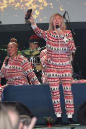 Debbie Gibson Enchants at Winterlicious Concert in Manhattan 12.21.2024