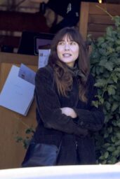 Elizabeth Olsen Spotted Catching Up with Friends - 12 10 2024