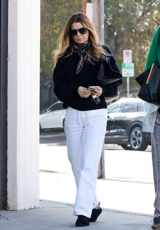 Ellen Pompeo and Daughter Enjoy X-Mas Shopping in LA 12.21.2024