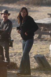 Jennifer Garner and Angourie Rice Film in Malibu - 12.03.2024