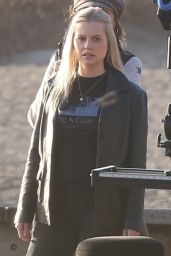 Jennifer Garner and Angourie Rice Film in Malibu - 12.03.2024