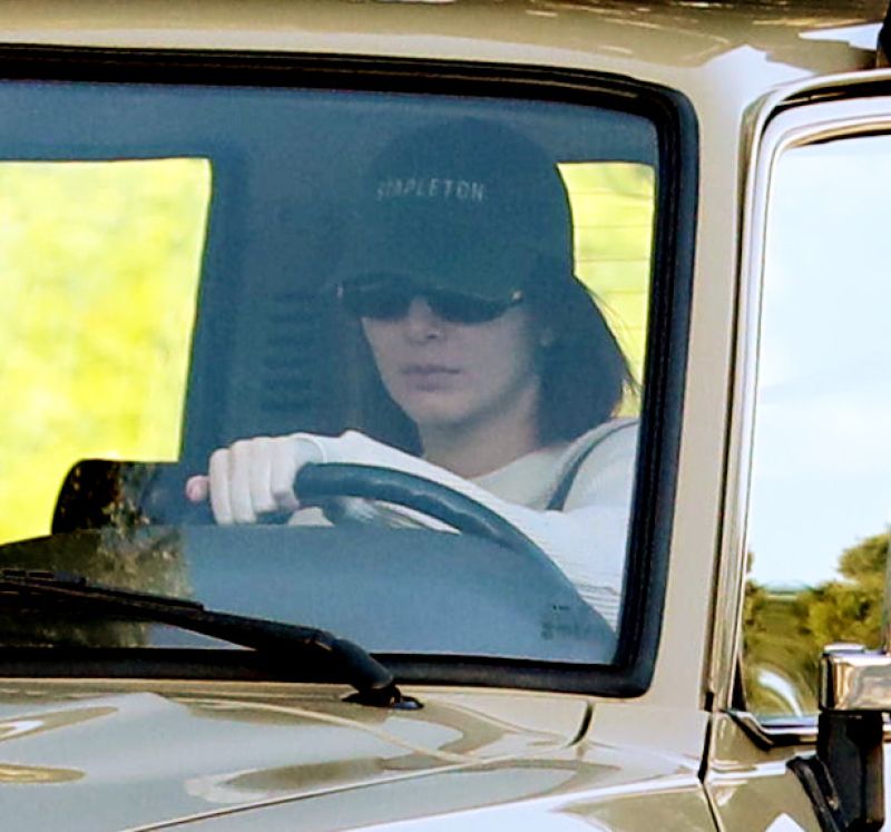 Kendall Jenner Cruises Calabasas in Restored 1990 Toyota Land Cruiser