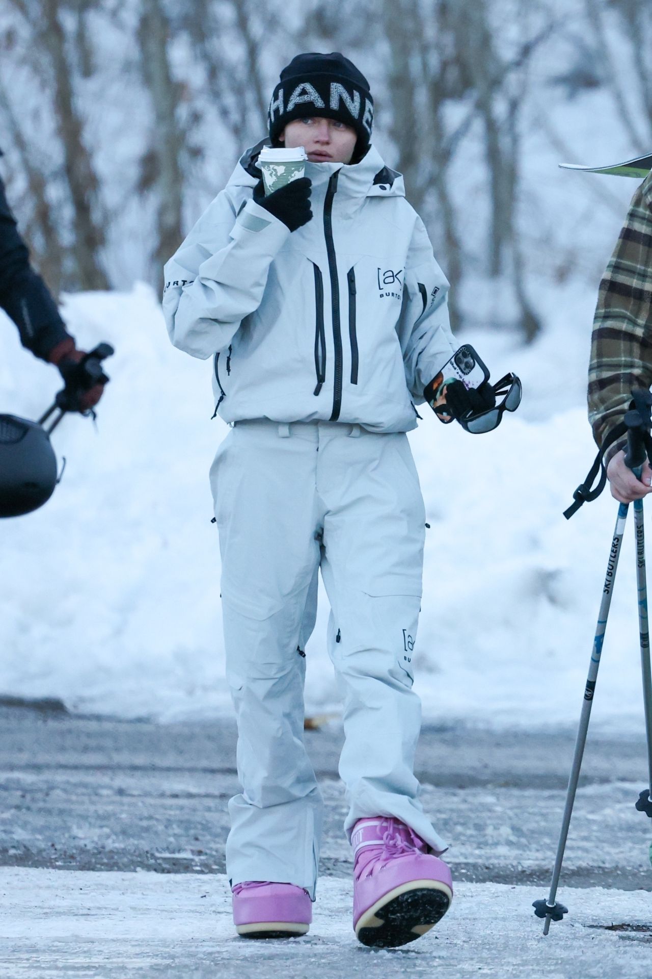 leni-and-heidi-klum-hit-the-slopes-in-aspen-12.20.2024-1.jpg (1280×1920)