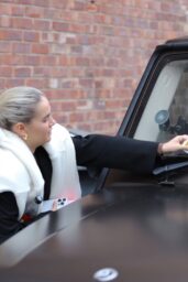 Molly-Mae Hague Receives Another Parking Ticket on Her £250k Mercedes G-Wagon 12 23 2024