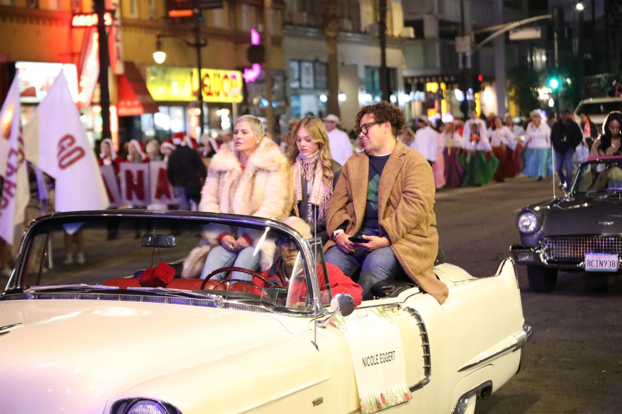 Nicole Eggert at the Hollywood Christmas Parade Los Angeles [1201