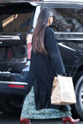 Olivia Munn and John Mulaney Enjoy a Quick Bite at Shake Shack in New York City 12 26 2024