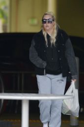Amanda Bynes Runs Errands at Target in LA 01.27.2025