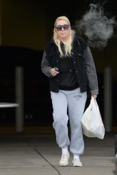 Amanda Bynes Runs Errands at Target in LA 01.27.2025