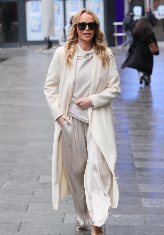 Amanda Holden Stuns in White Co-ords at Heart Radio 01.23.2025