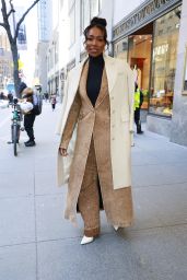 Amanda Warren Spotted Stepping Out in New York City 01.14.2025