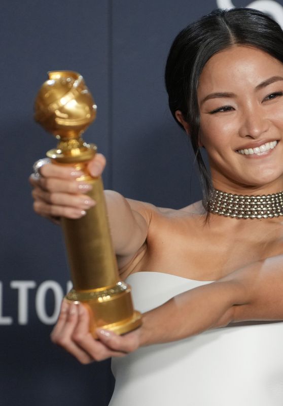 Anna Sawai Wins Best Actress at Golden Globes 2025