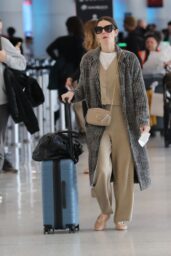 Ashley Greene Departs LA in Style - 01 21 2025