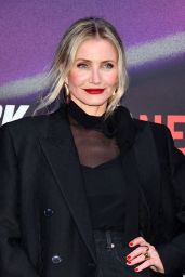 Cameron Diaz Stuns in Gucci at ‘Back in Action’ Berlin Premiere