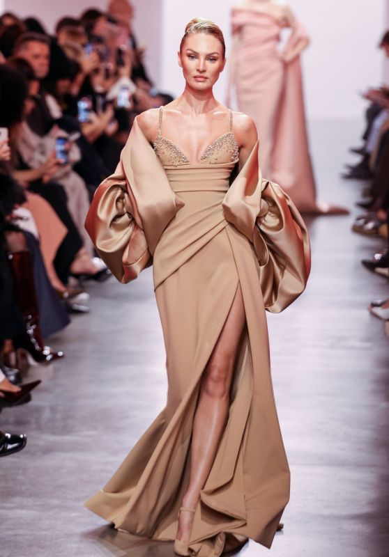 Candice Swanepoel Walks Elie Saab Haute Couture S/S 