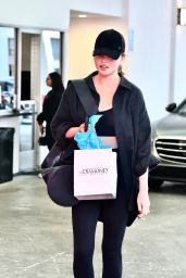 Chrissy Teigen Seen at Dermatologist & Valet in Beverly Hills 01.23.2025