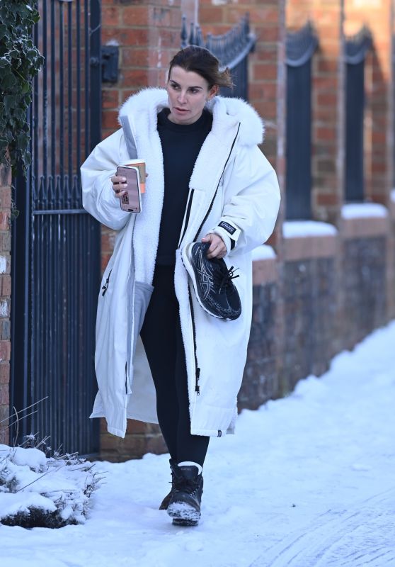 Coleen Rooney Preps for Slippery Weather After Gym Session in Cheshire 01.10.2025