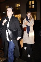 Elizabeth Debicki Arrives at Hotel During Paris Fashion Week 01.26.2025