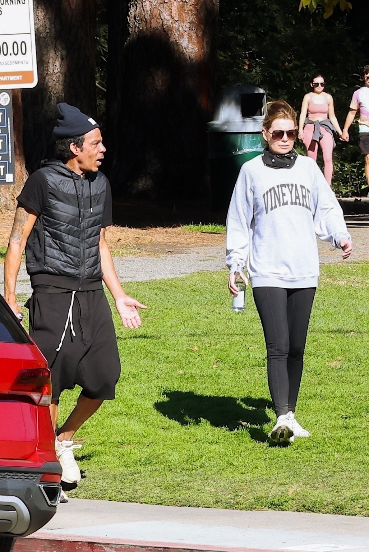 Ellen Pompeo & Chris Ivery Hike In Los Feliz - 01.05.2025 • Celebmafia