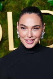 Gal Gadot Stuns in Custom Armani Privé at 2025 Golden Globes