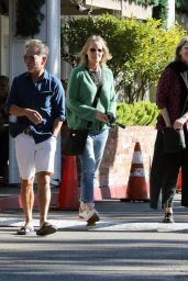 Helen Hunt and Helen Slater Spotted Out in Los Angeles (02.01.2025)