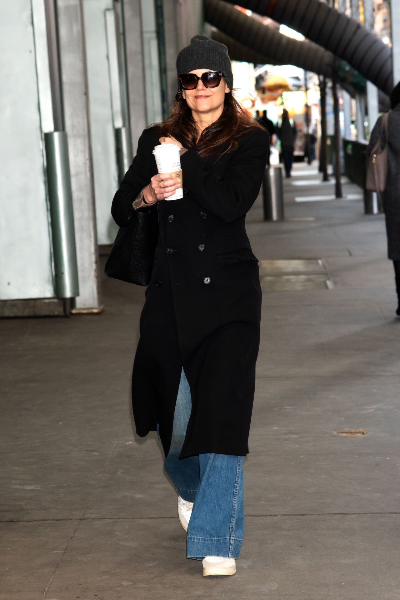 katie-holmes-attends-our-town-matinee-in-nyc-01.15.2025-1.jpg (1280×1920)