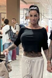 Katie Price Heads to Turkey 01 23 2025