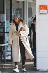 Kyle Richards Spotted at Beverly Glen Mall Lunch 01.27.2025