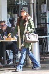 Kyle Richards Spotted at Beverly Glen Mall Lunch 01.27.2025