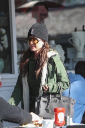 Kyle Richards Spotted at Beverly Glen Mall Lunch 01.27.2025