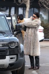 Kylie and Kendall Jenner Arrive for Lunch at The Little Nell in Aspen 01.20.2025