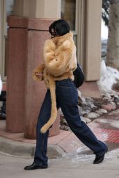 Kylie and Kendall Jenner Arrive for Lunch at The Little Nell in Aspen 01.20.2025