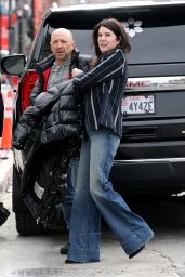 Lauren Graham Braves Cold on Main Street at Sundance 01.24.2025