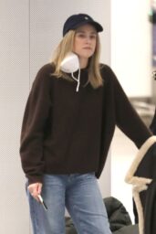 Lili Reinhart Arrives from Sundance to LA 01 28 2025