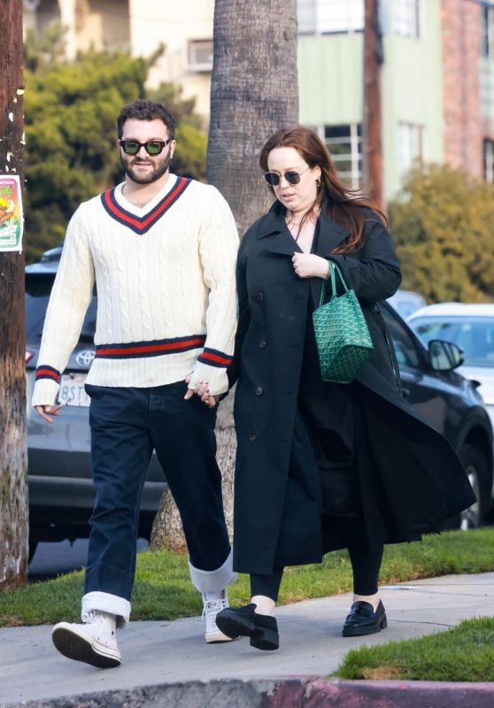 Lily Kershaw and Her Beau Savor a Romantic Weekend Stroll in Los Feliz 04.01.2025