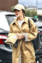 Lucy Hale Spotted Shopping at Erewhon 01.26.2025