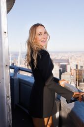 Nikki Glaser Lights Up Empire State Building - 12.17.2024
