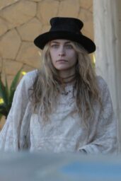 Paris Jackson Justin Long Escape LA Fires Head to Montecito 01 09 2025