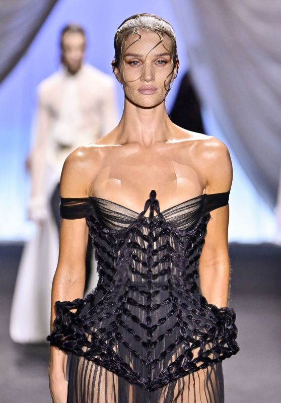 Rosie Huntington-Whiteley Stuns at Jean Paul Gaultier Spring 2025 Couture Show