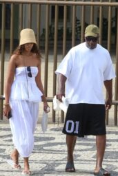 Sabrina Dhowre Elba Rings in the New Year with a Relaxing Stroll in Rio de Janeiro 01 01 2025