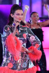 Sophie Ellis-Bextor Shines at Times Square New Year