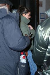 Suri Cruise Surprises Mom Katie Holmes Backstage at 